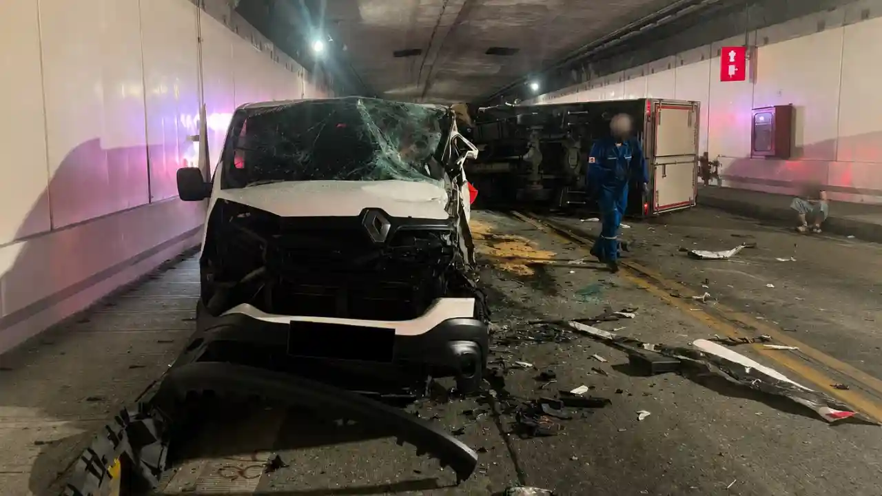 Túnel de Oriente fue habilitado tras el accidente que dejó ocho personas lesionadas 2 Túnel de Oriente fue habilitado tras el accidente que dejó ocho personas lesionadas