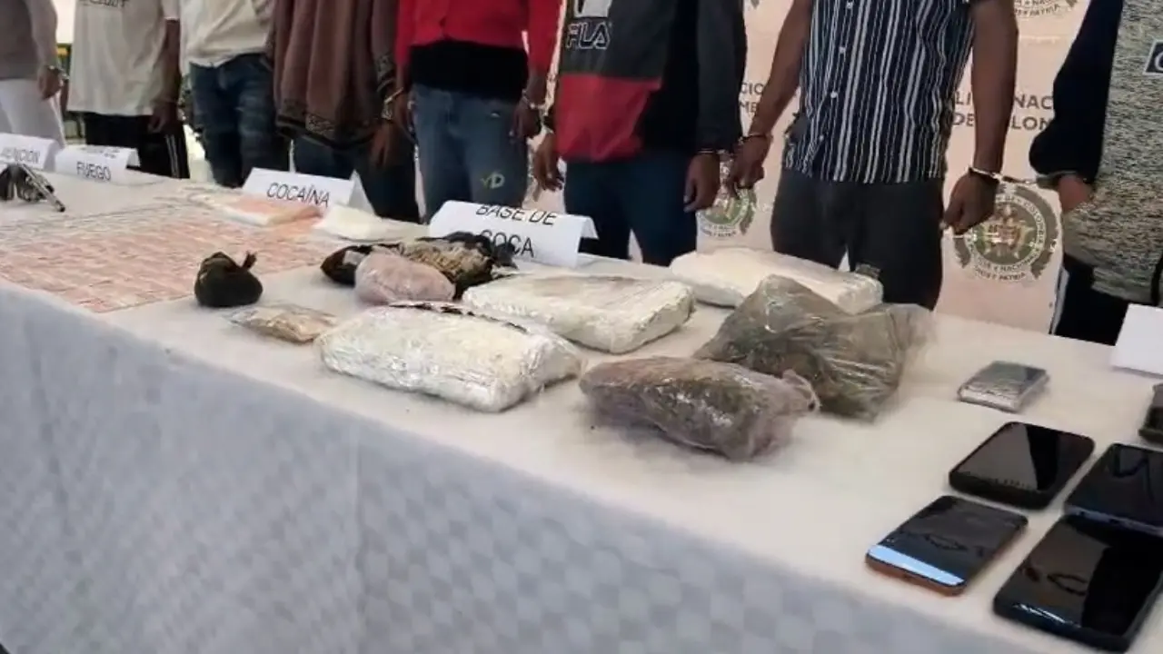 Amalfi amaneció con un operativo contra 'La Oficina': capturaron a 23 personas 3 Amalfi amaneció con un operativo contra 'La Oficina': capturaron a 23 personas