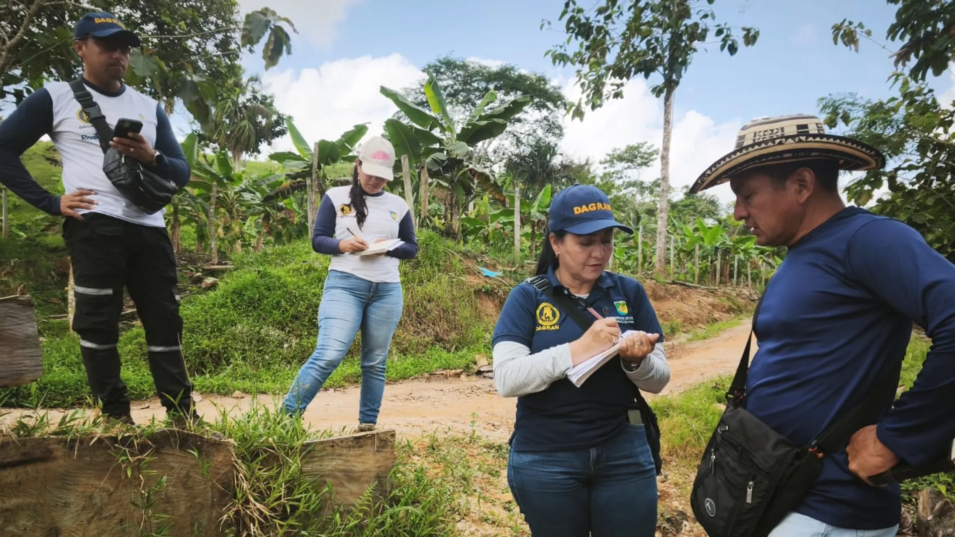 31 reservorios, 23 camiones y más de 10.000 toldillos: así enfrenta Antioquia los efectos de El Niño
