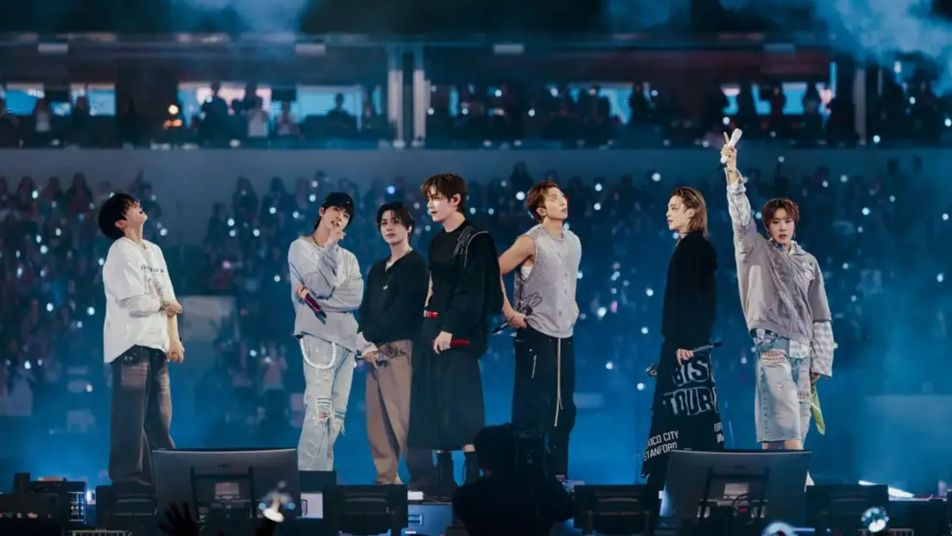 ¡BTS ya viene! V y J-Hope encienden la emoción de sus fans al compartir imágenes rumbo a Colombia 2 ¡BTS ya viene! V y J-Hope encienden la emoción de sus fans al compartir imágenes rumbo a Colombia