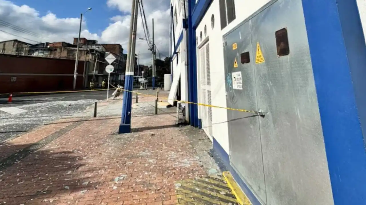 ¡Fuerte explosión en Bogotá! Laboratorio estalló en Los Mártires y dejó tres heridos