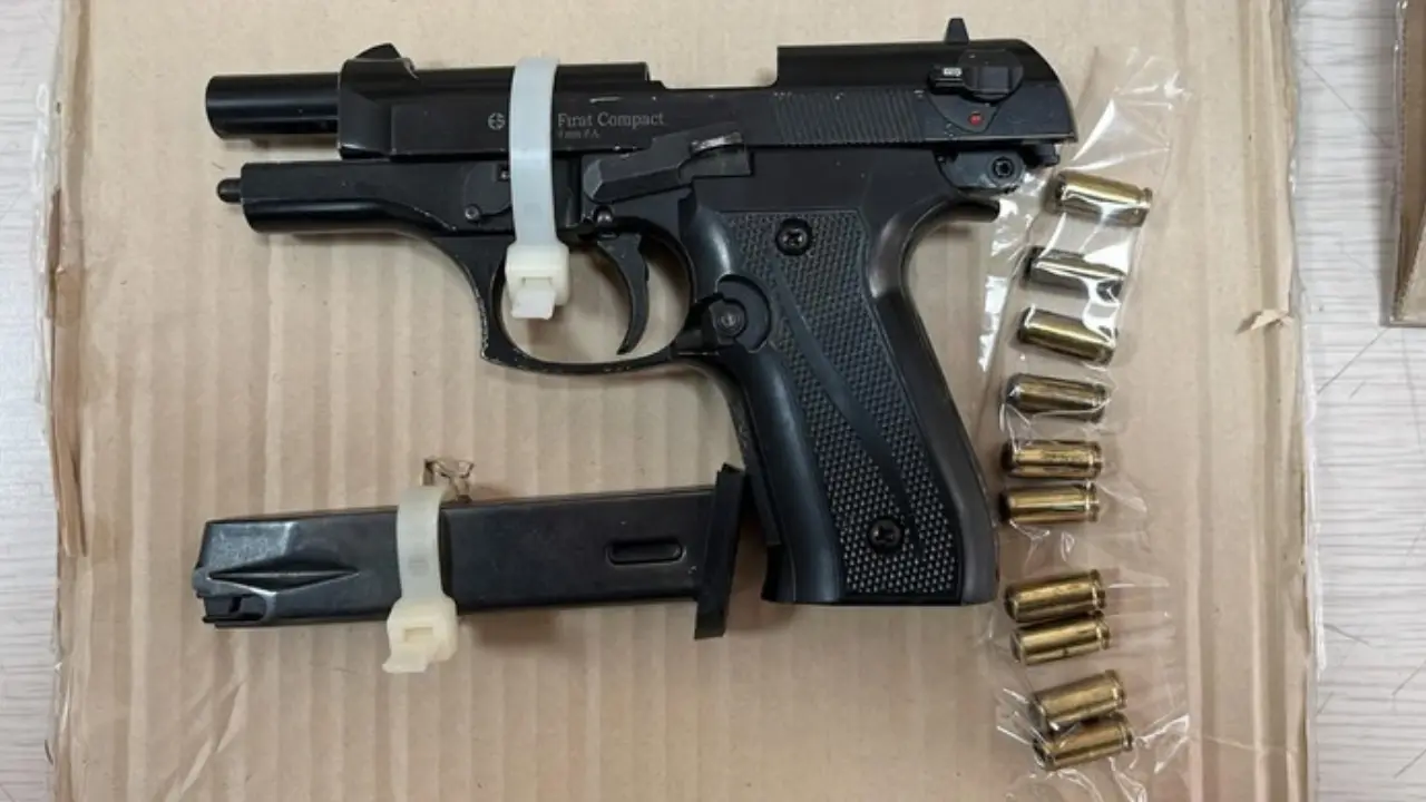 ¡Se les cayó la vuelta! Cuatro capturados y cuatro armas incautadas en Niquía 2 ¡Se les cayó la vuelta! Cuatro capturados y cuatro armas incautadas en Niquía