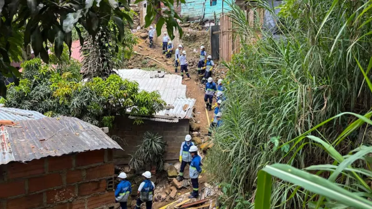 Tras meses de intervención, termina evacuación de 73 viviendas en zona de riesgo de Manrique