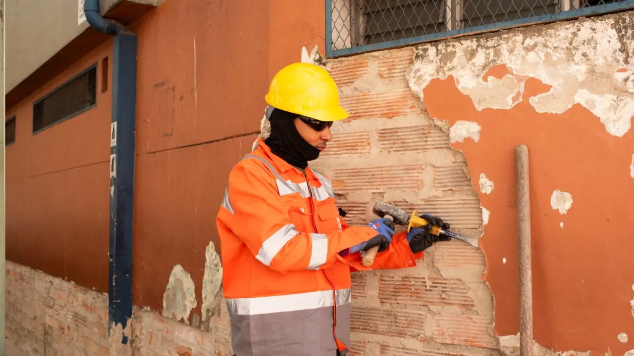 ¡Que quede bien pintoso! Inician obras de mantenimiento en siete colegios de Medellín 3 ¡Que quede bien pintoso! Inician obras de mantenimiento en siete colegios de Medellín
