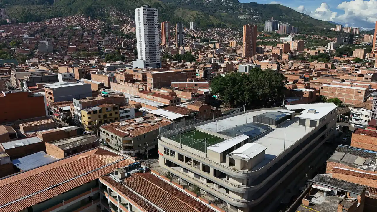 La Plaza de Mercado de Bello ya casi abre: esto falta para recibir a los comerciantes 2 La Plaza de Mercado de Bello ya casi abre: esto falta para recibir a los comerciantes