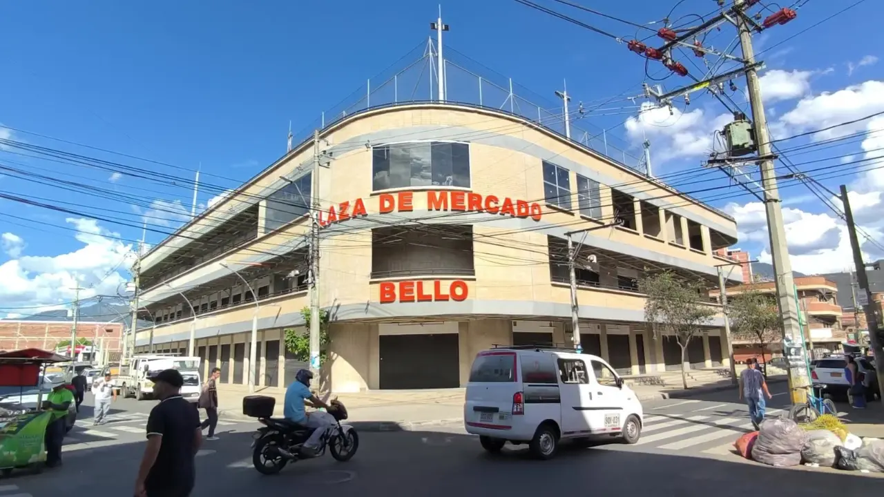 La Plaza de Mercado de Bello ya casi abre: esto falta para recibir a los comerciantes 1 La Plaza de Mercado de Bello ya casi abre: esto falta para recibir a los comerciantes