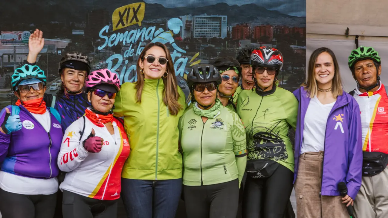 Cerca de 3 mil personas arrancaron la Semana de la Bicicleta en Bogotá