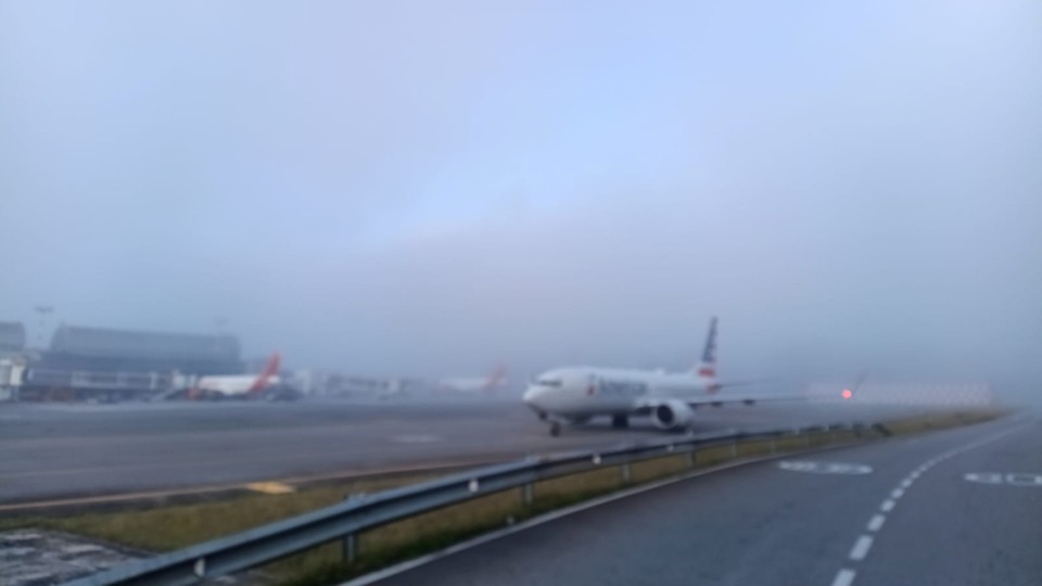 Alerta para viajeros: banco de niebla en el aeropuerto José María Córdova genera retrasos y un vuelo desviado 3 aeropuerto de rionegro3