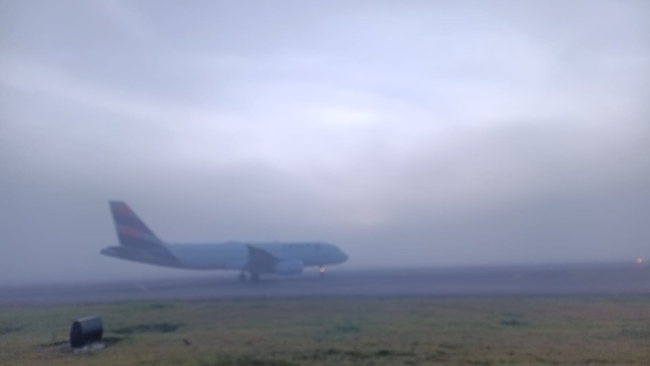 Alerta para viajeros: banco de niebla en el aeropuerto José María Córdova genera retrasos y un vuelo desviado 4 aeropuerto de rionegro4