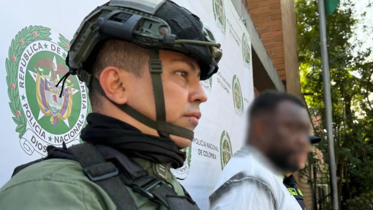 ¡Cayó alias ‘Copete’! Señalado cabecilla de La Sierra fue capturado en Medellín 2 ¡Cayó alias ‘Copete’! Señalado cabecilla de La Sierra fue capturado en Medellín