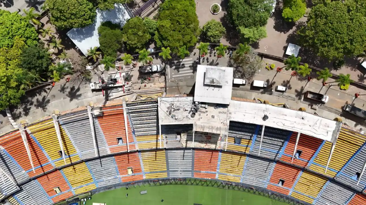 ¡Adiós a la vieja cubierta! Así están cambiando el Atanasio Girardot en Medellín 3 ¡Adiós a la vieja cubierta! Así están cambiando el Atanasio Girardot en Medellín