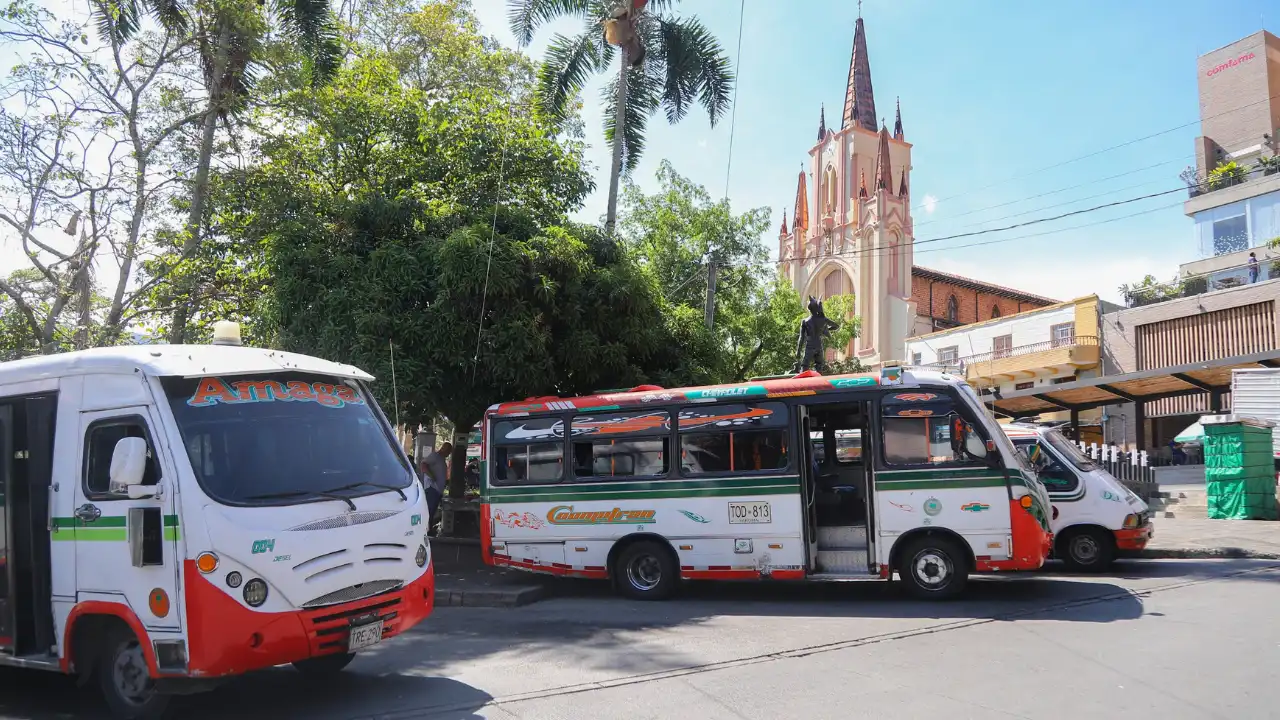 ¡Adiós al efectivo! Cívica ya se puede usar en buses entre Medellín, Amagá y Caldas 1 ¡Adiós al efectivo! Cívica ya se puede usar en buses entre Medellín, Amagá y Caldas