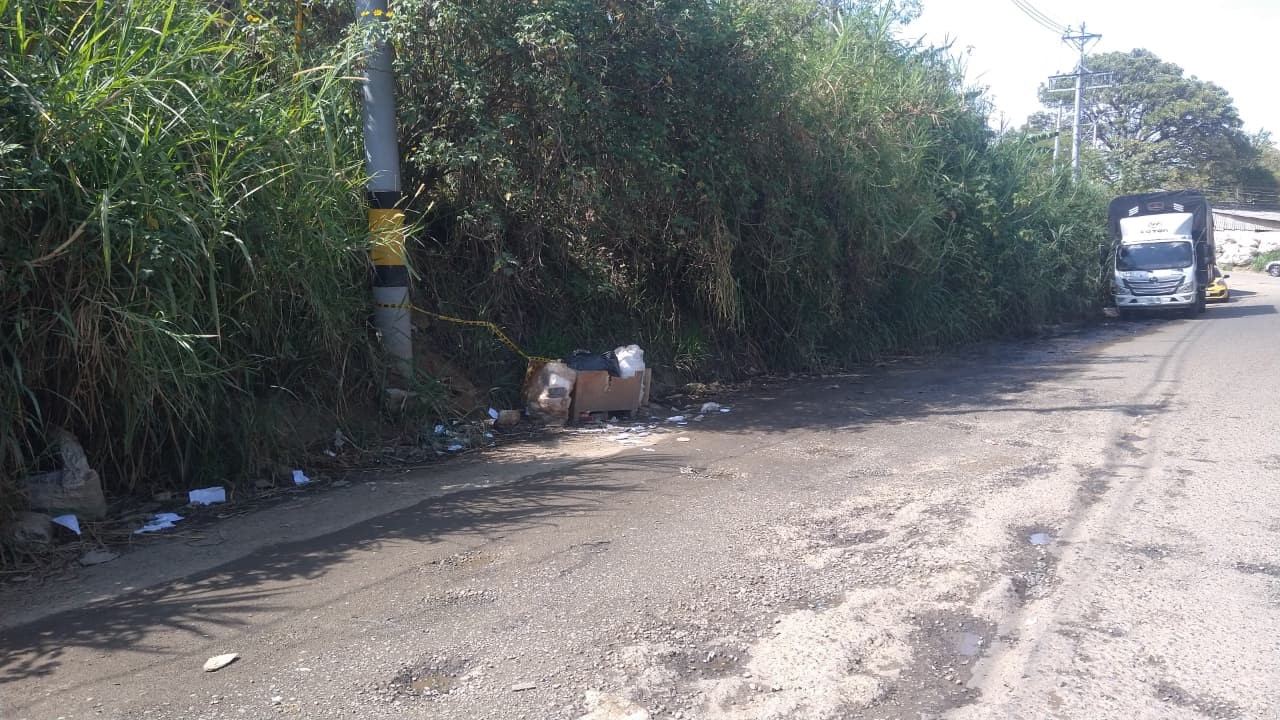 Embolsado en Bello: En un costal rayado lo dejaron en posición fetal 3 embolsado bello3
