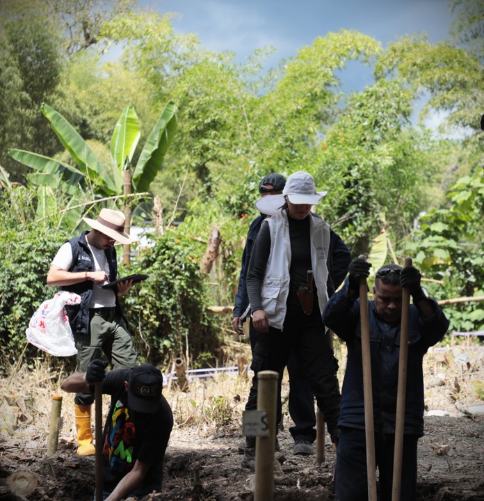 ¡Con guantes para no ensuciarse «las uñitas»! Secretariado de las FARC inicia cumplimiento de su «sanción» ante la JEP 13 farc sancion jep13