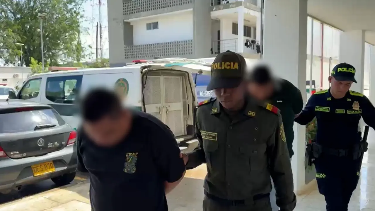 ¡Los cogieron con las joyas! Dos capturados por hurto y oro de $60 millones en Caucasia 2 ¡Los cogieron con las joyas! Dos capturados por hurto y oro de $60 millones en Caucasia