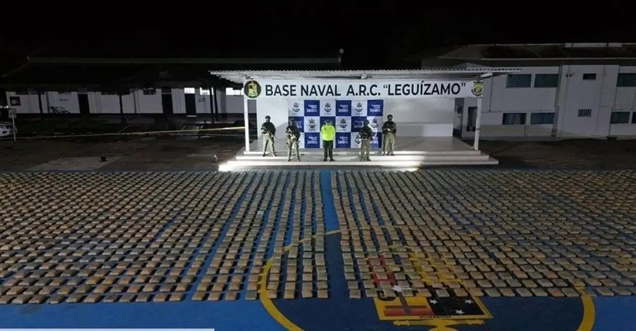 ¡Golpe en la selva! Armada Nacional incauta 3,7 toneladas de marihuana en el Amazonas