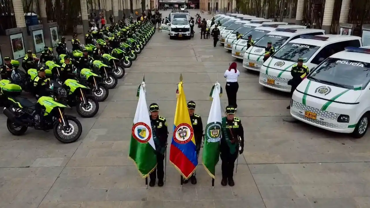 ¡50 motos de alto cilindraje! Así reforzaron a la Policía de Medellín 4 ¡50 motos de alto cilindraje! Así reforzaron a la Policía de Medellín