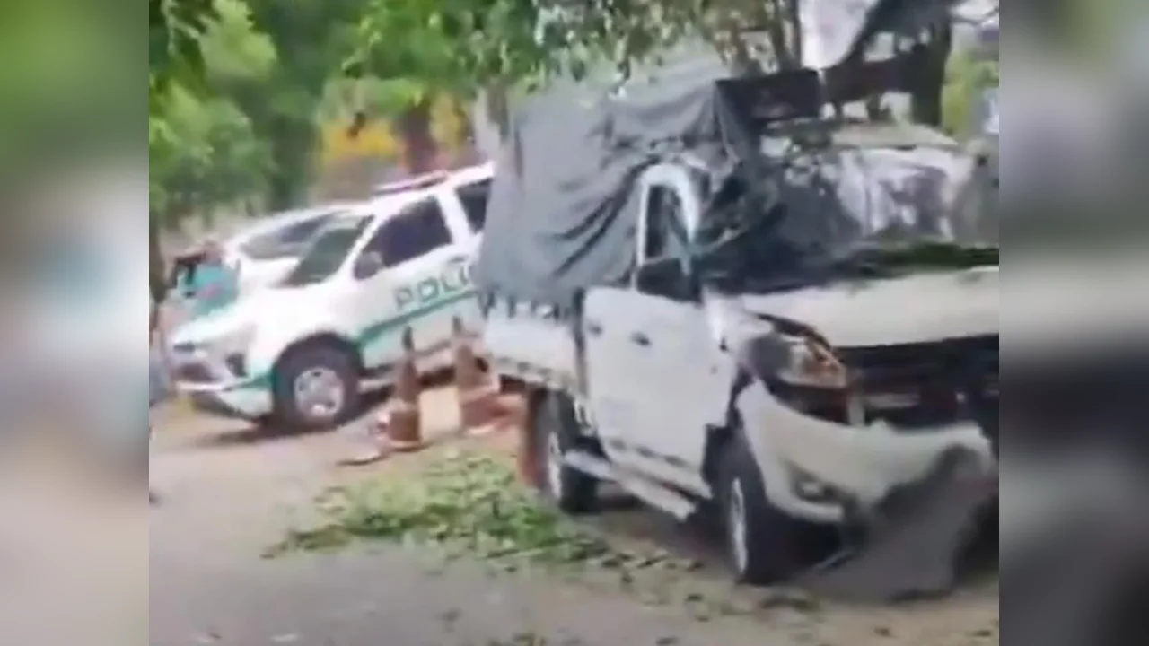 Vehículos afectados por el ataque con explosivos en El Escobal, Cúcuta