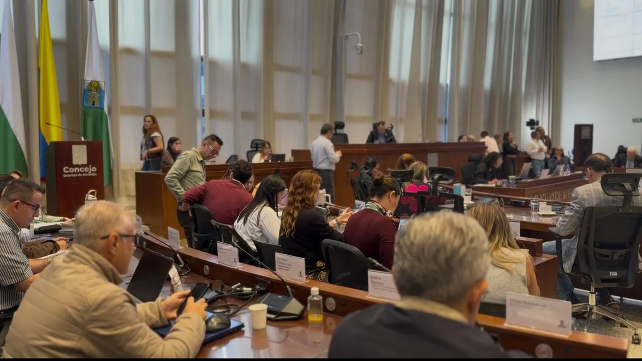 Recinto del Concejo de Medellín durante la plenaria que aprobó la reforma administrativa del Distrito