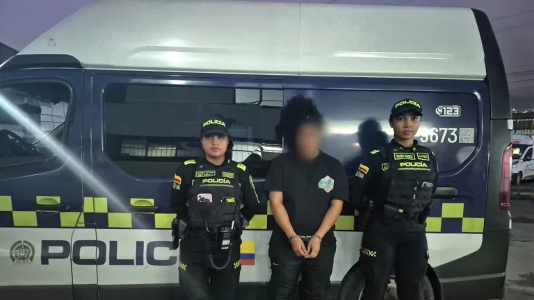 Mujer capturada por agredir a una guarda de seguridad en el Portal de Suba