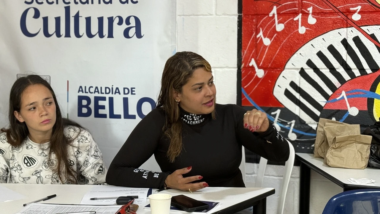 Encuentro del sector cultural en Bello