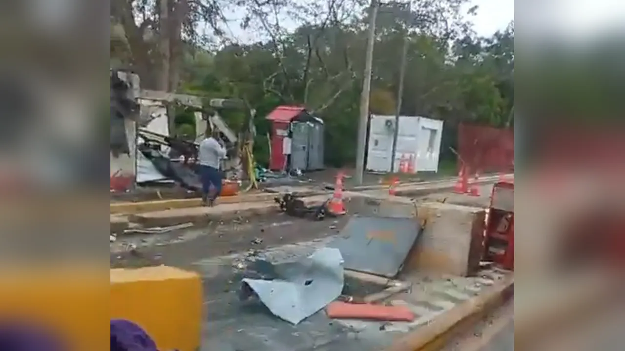 Motobomba destruyó por segunda vez en un mes el peaje El Bordo, en la vía Panamericana