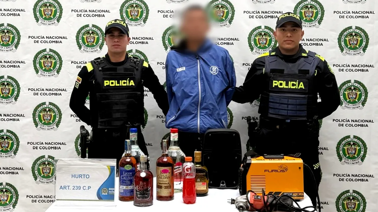 ¡Con las manos en la masa! Capturan en Santa Bárbara a un hombre por hurto en un establecimiento