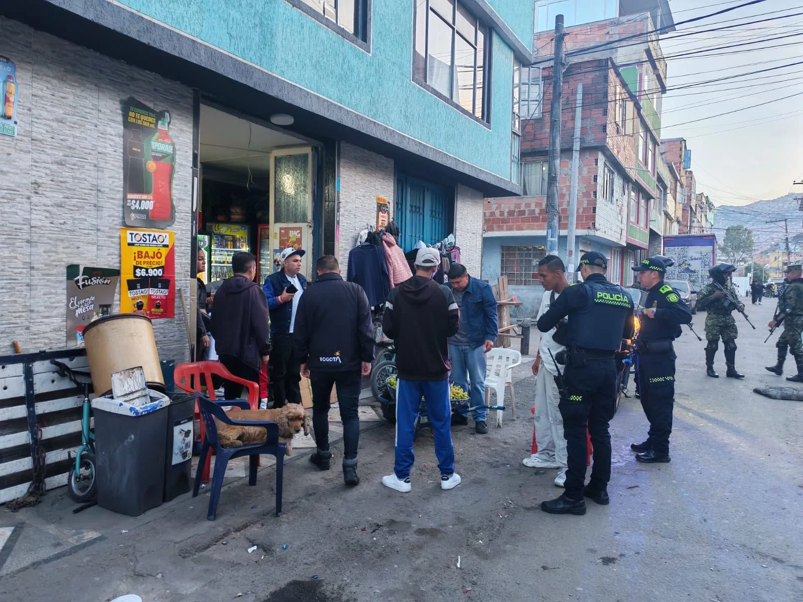 ¡Cayó en Plan Candado! Capturan a hombre con 50 dosis de bazuco en Ciudad Bolívar 2 ¡Cayó en Plan Candado! Capturan a hombre con 50 dosis de bazuco en Ciudad Bolívar