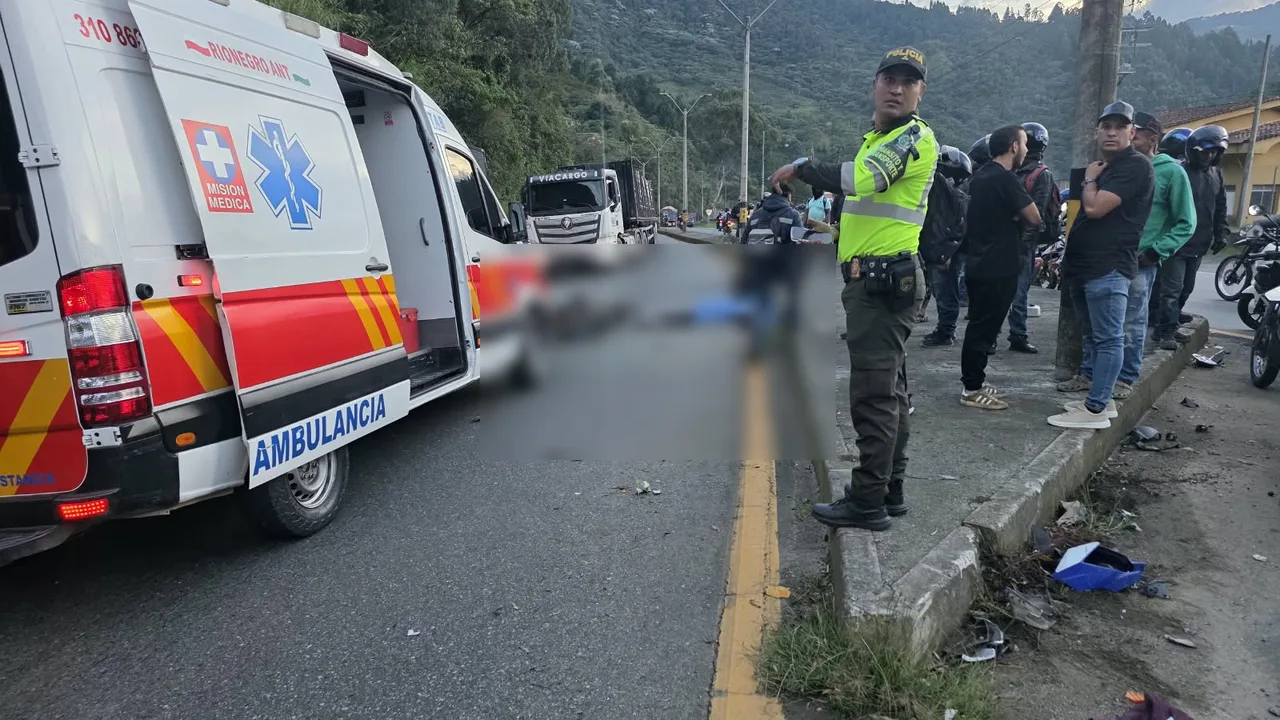 Grave accidente en la autopista Medellín-Bogotá deja una persona muerta