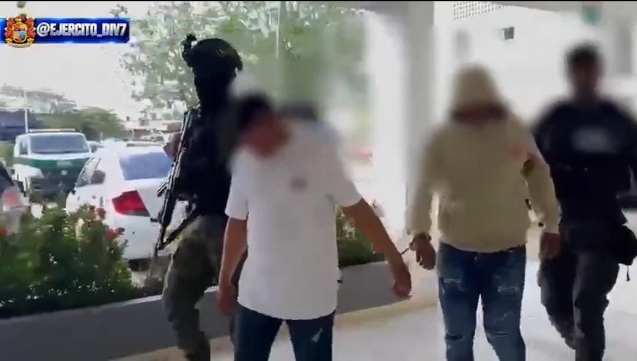 Cayeron dos presuntos integrantes del Clan del Golfo con oro y más de $36 millones en Cáceres 2 Cayeron dos presuntos integrantes del Clan del Golfo con oro y más de $36 millones en Cáceres