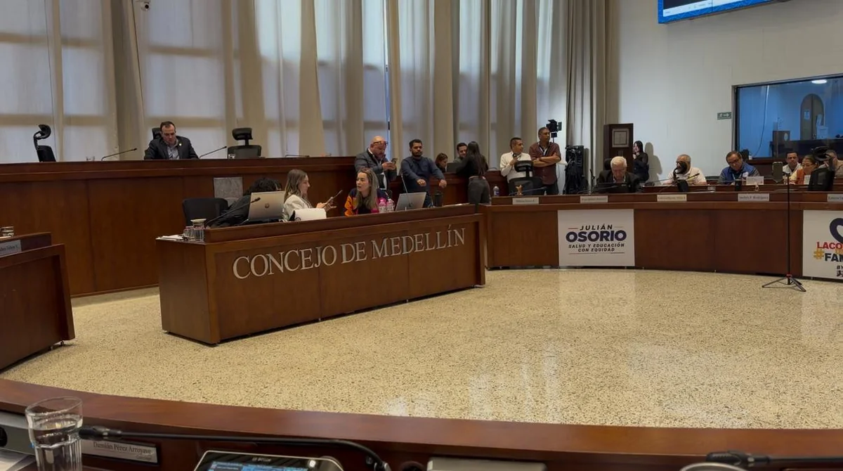 Concejo de Medellín aprobó la reforma administrativa del Distrito 2 Recinto del Concejo de Medellín durante la plenaria
