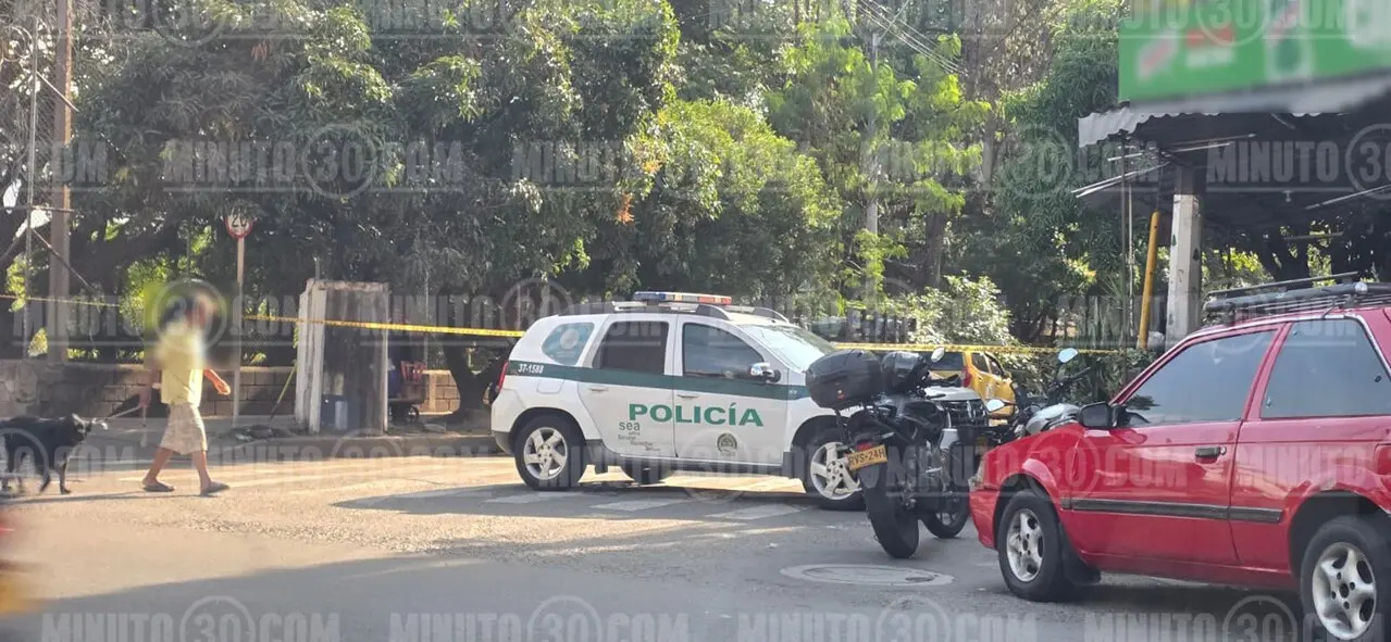 ¿Todo por 300 mil pesos? Ocho entraron a la fuerza a un apartamento en La Iguaná: un muerto y un herido 4 ¿Todo por 300 mil pesos? Ocho entraron a la fuerza a un apartamento en La Iguaná: un muerto y un herido