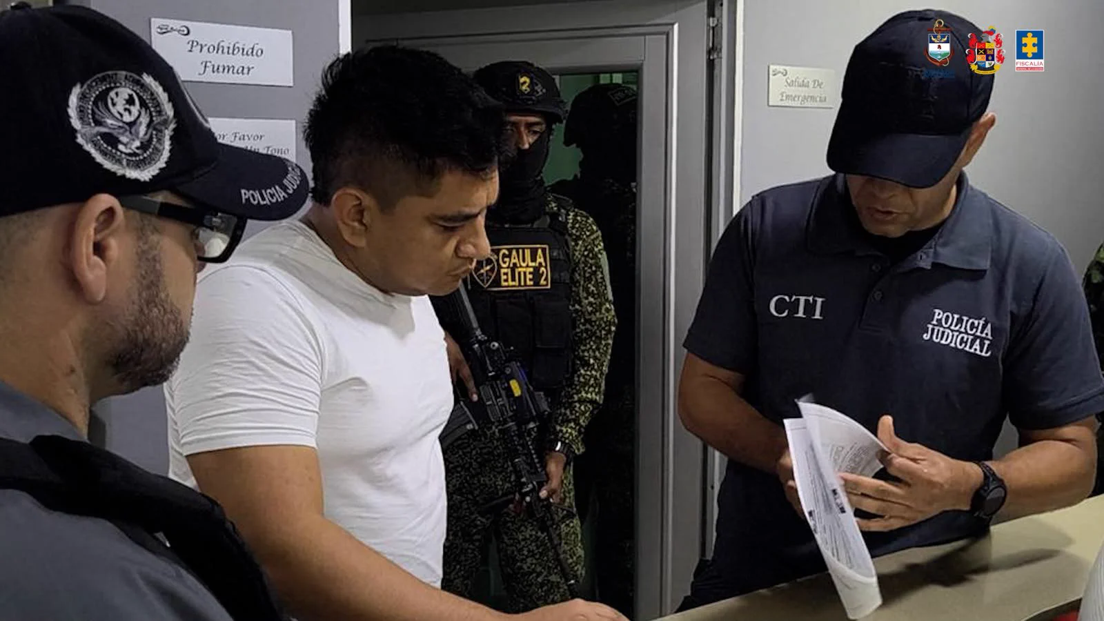 ¡Cayeron ocho! Red pedida en extradición por mover plata del narcotráfico hasta con criptomonedas 3 Uno de los capturados con fines de extradición durante los operativos de la Fiscalía