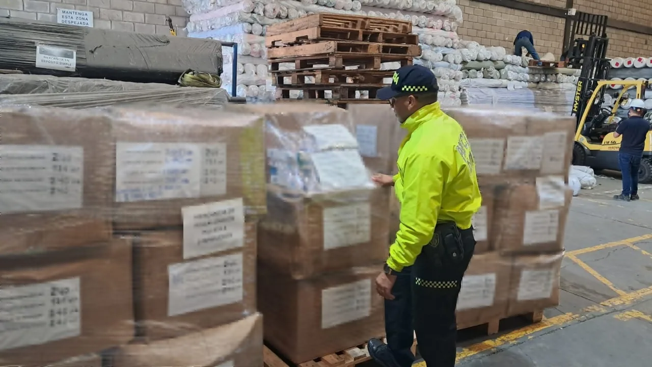 ¡Sin muñequitas para jugar! Incautan en Barranquilla 15.460 sets de muñecas presuntamente falsificadas 4 Mercancía avaluada en más de $1.700 millones incautada en Barranquilla