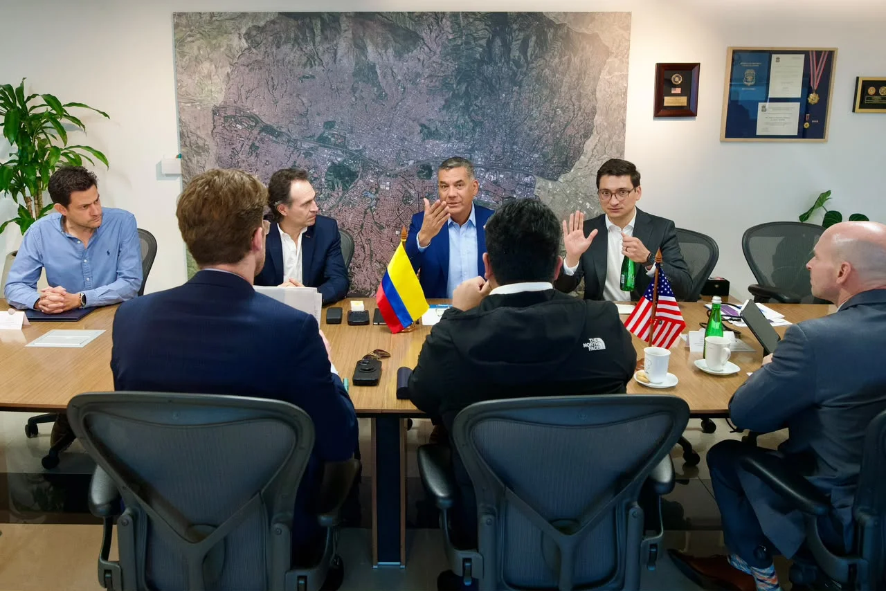 «Que se tengan duro los criminales»: Medellín será sede de la Coalición contra Carteles de Las Américas 6 Reunión del alcalde de Medellín con autoridades de Colombia y Estados Unidos