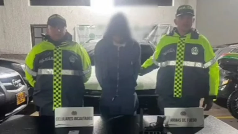 ¡Lo buscaron por toda Bogotá! Cayó presunto ladrón que se escondía en un hospital con camioneta robada