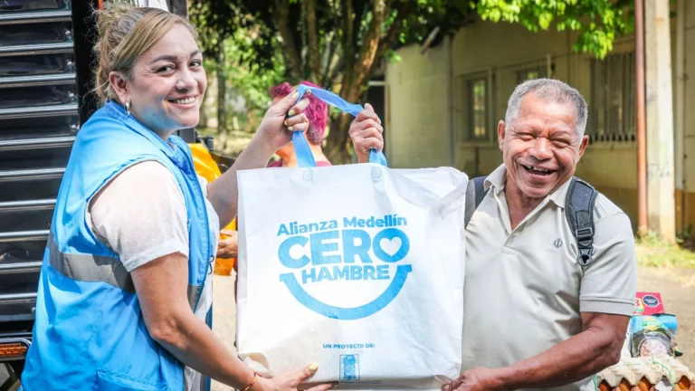 Medellín logra reducir la desnutrición infantil del 1,1 % al 0,5 % y refuerza las ayudas alimentarias