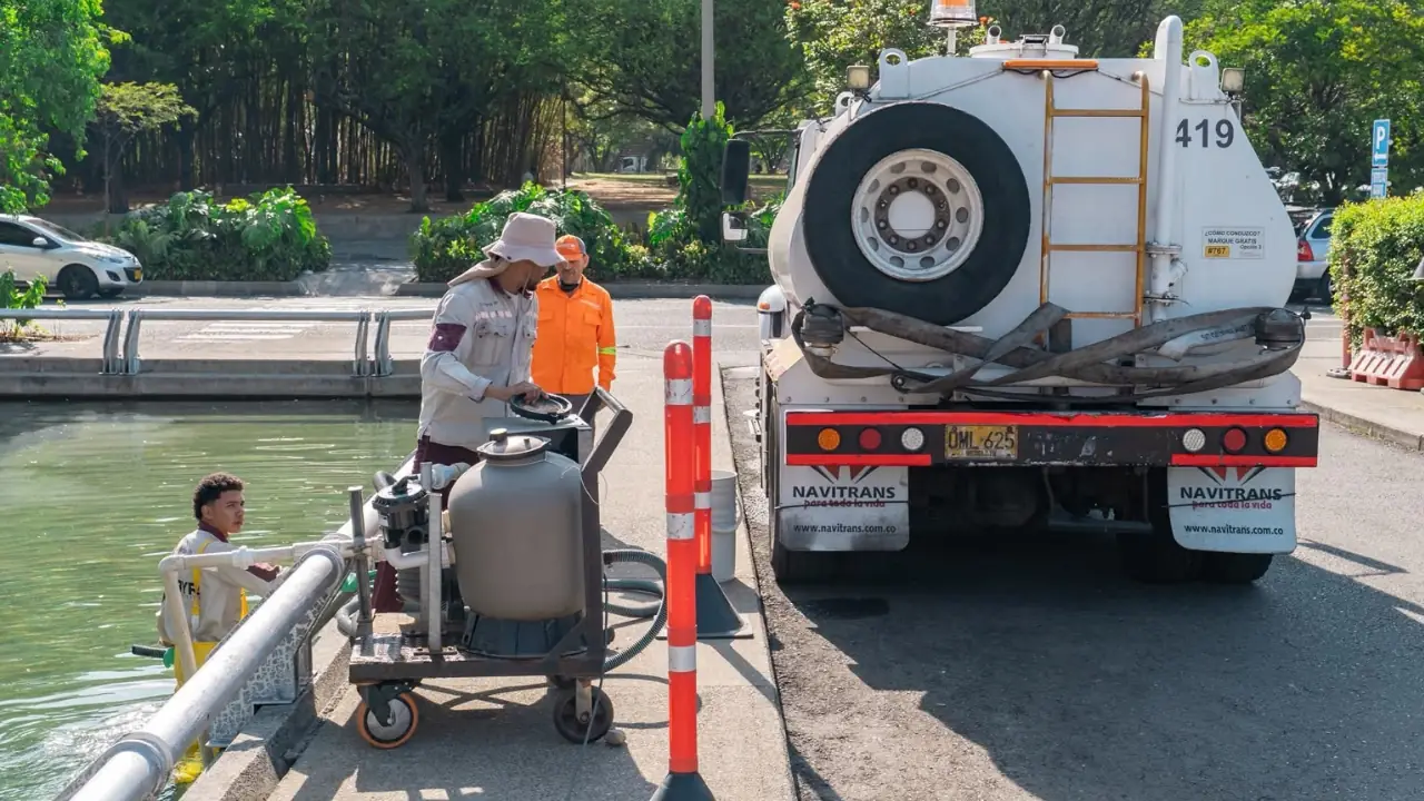 EPM le saca provecho a su mega piscina y pone a rodar carrotanques por toda la ciudad 4 EPM le saca provecho a su mega piscina y pone a rodar carrotanques por toda la ciudad