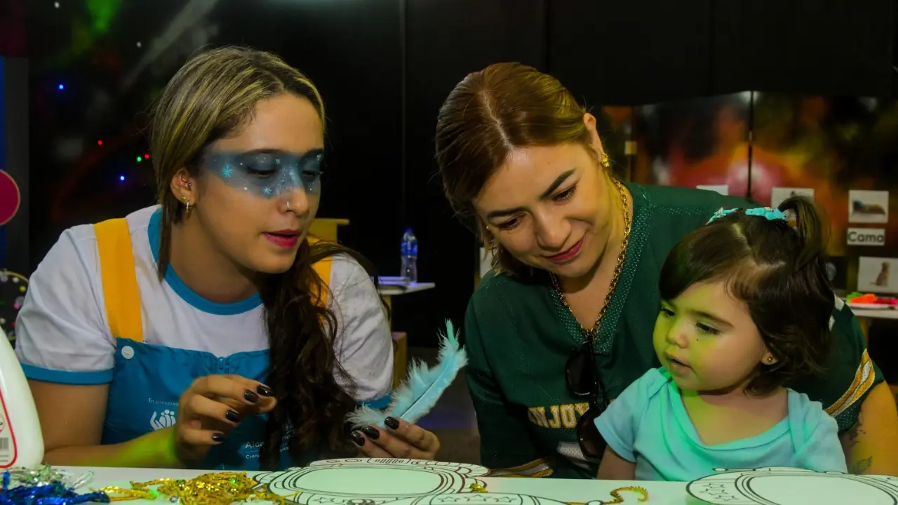 ¡No se botó nada! Los juegos del Festival Buen Comienzo llegarán a los nuevos jardines infantiles de Medellín 2 ¡No se botó nada! Los juegos del Festival Buen Comienzo llegarán a los nuevos jardines infantiles de Medellín