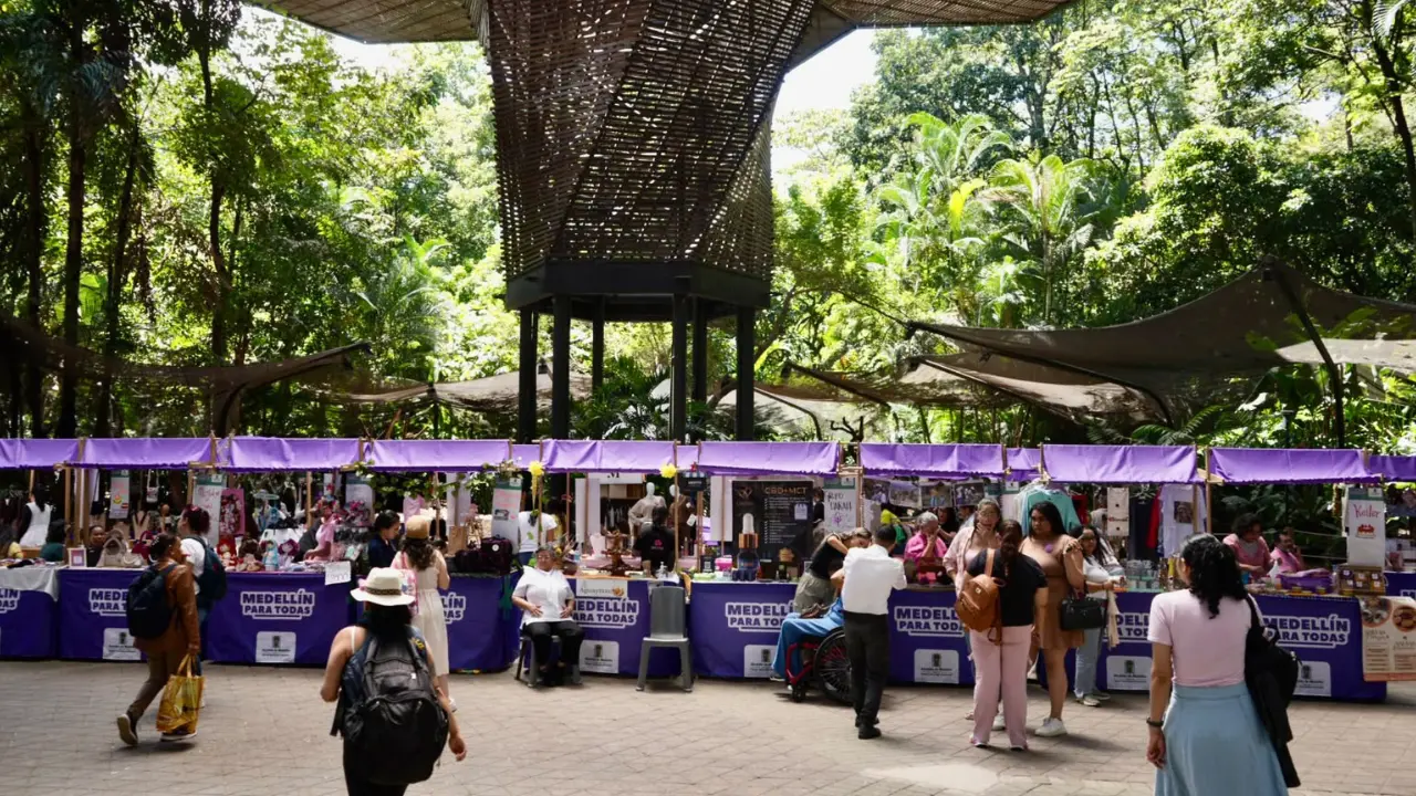 ¡Ellas se llevaron los aplausos! Estas son las 20 mujeres que brillaron en la Gran Noche de Medellín 1 ¡Ellas se llevaron los aplausos! Estas son las 20 mujeres que brillaron en la Gran Noche de Medellín
