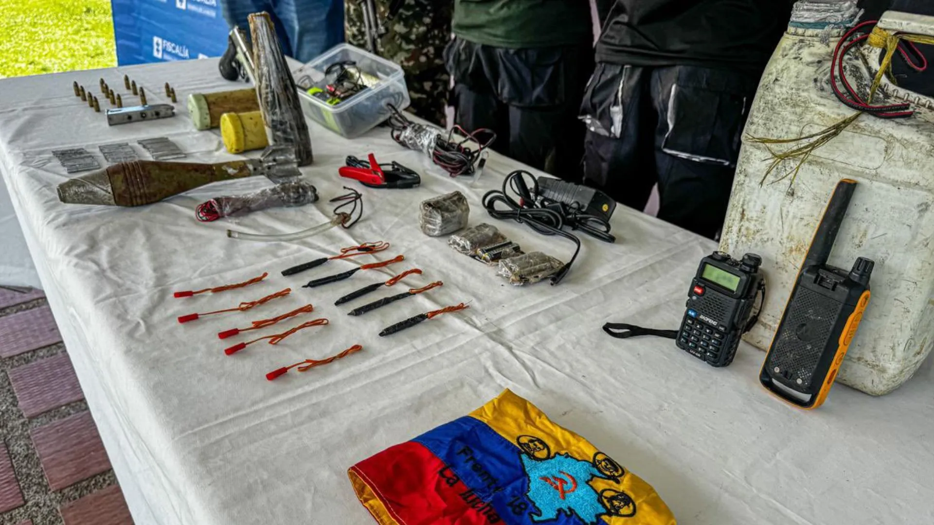 Dos personas se sometieron a la justicia y hallaron material para fabricar explosivos en Ituango 3 Dos personas se sometieron a la justicia y hallaron material para fabricar explosivos en Ituango