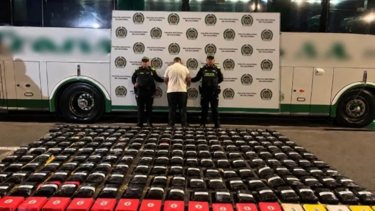 ¡Las cámaras lo pillaron! Detectan cargamento de más de 100 kilos de marihuana en Cali