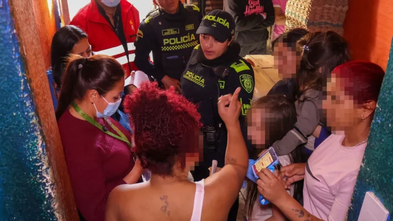 Hacinamiento, drogas y 13 menores vulnerables: así fue el operativo en la ‘Casa del Terror’ de Suba