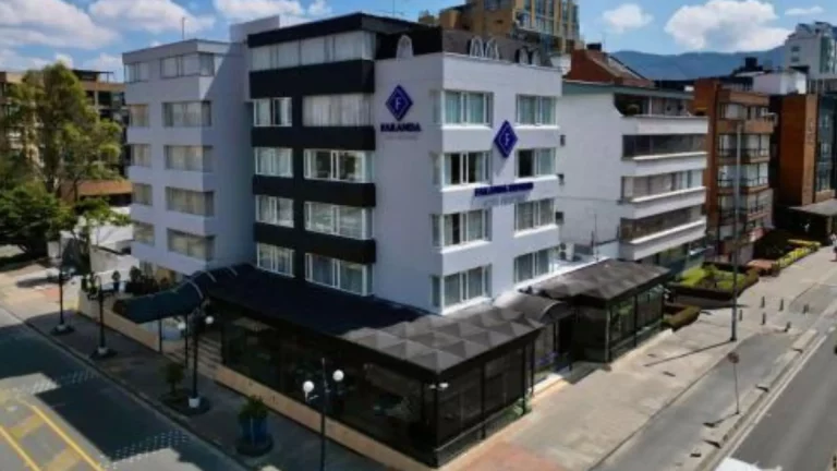 ¡Lo drogaron y le habrían robado $70 millones! Estadounidense denuncia hurto en hotel de Bogotá