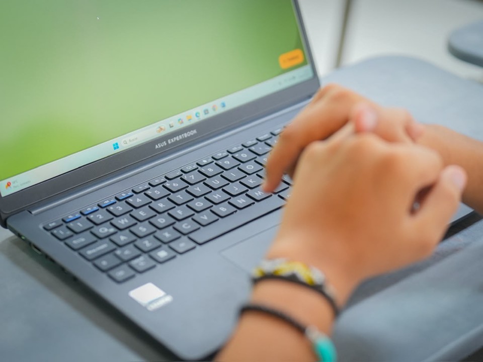 Sonsón, pionero en Antioquia: un computador por estudiante en una escuela rural 3 SONSON RURAL COMPUTA14