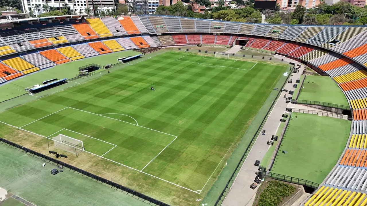 Tras el festival EDC, el Atanasio Girardot queda «como una uvita» para el clásico paisa de Copa Colombia 3 Tras el festival EDC, el Atanasio Girardot queda «como una uvita» para el clásico paisa de Copa Colombia