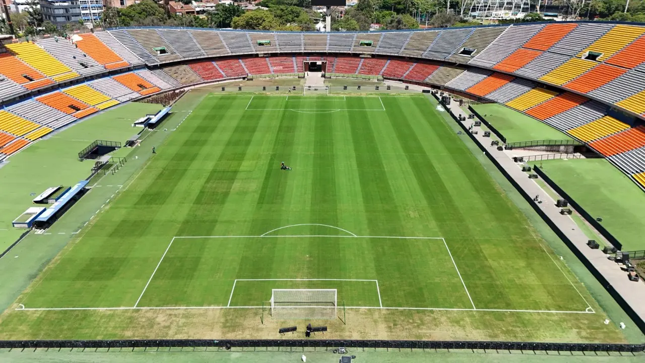 Tras el festival EDC, el Atanasio Girardot queda «como una uvita» para el clásico paisa de Copa Colombia 2 Tras el festival EDC, el Atanasio Girardot queda «como una uvita» para el clásico paisa de Copa Colombia