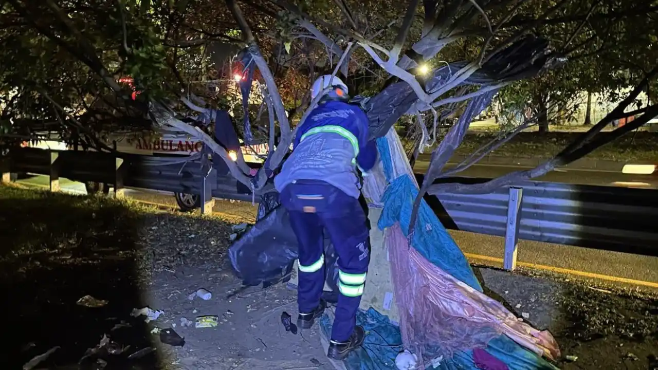 Les tumbaron 6 mil cambuches: así son los operativos en Medellín donde también salieron 75 armas 4 Les tumbaron 6 mil cambuches: así son los operativos en Medellín donde también salieron 75 armas
