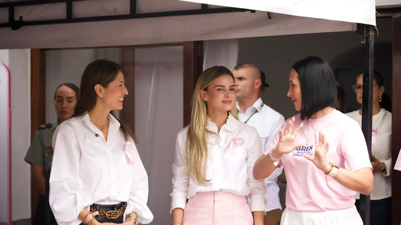 ¡Conózcase y cuídese! Así fue la jornada de Medellín contra el cáncer de mama con la primera dama de Colombia 3 ¡Conózcase y cuídese! Así fue la jornada de Medellín contra el cáncer de mama con la primera dama de Colombia