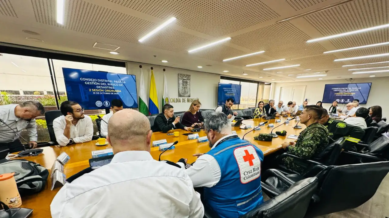 ¡Alerta roja en los cerros! Medellín blinda su estrategia de emergencias por incendios 1 ¡Alerta roja en los cerros! Medellín blinda su estrategia de emergencias por incendios
